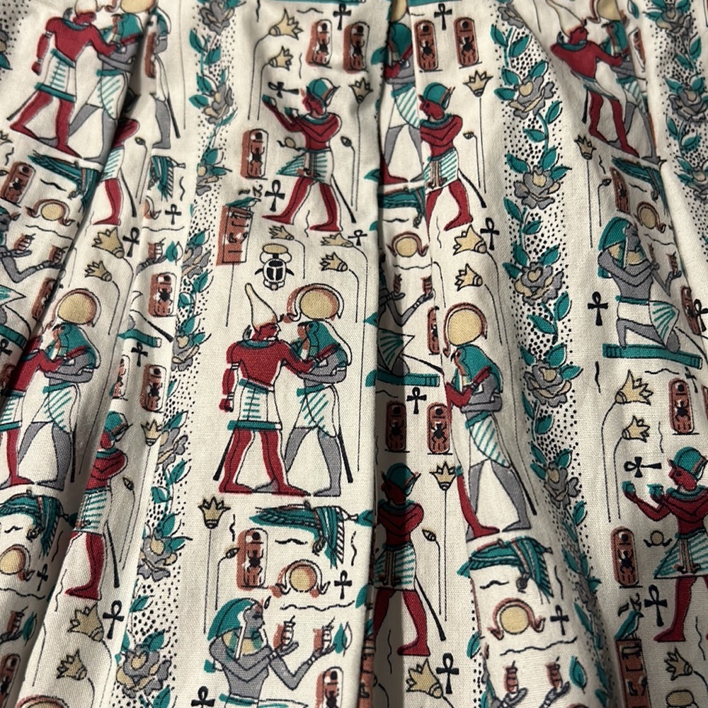 Adorable VINTAGE Egyptian print skirt. - Picture 3 of 7